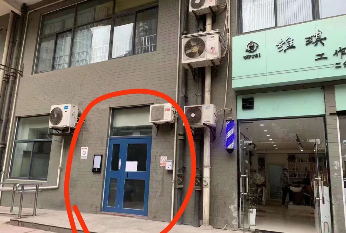 既骚又荡，胸大臀大