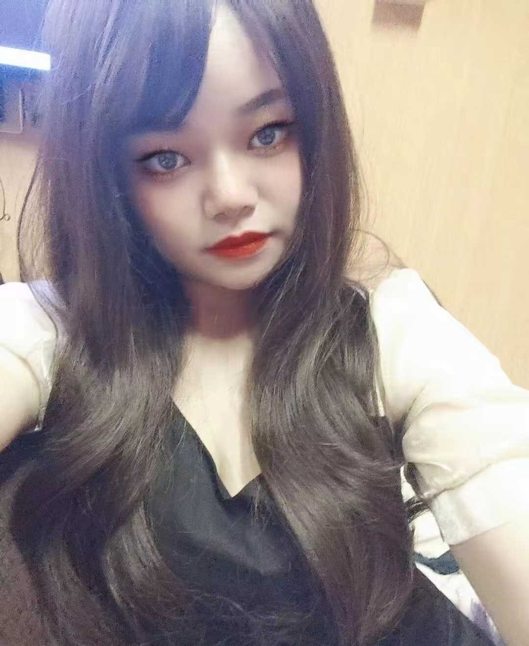 微胖大胸玲玲
