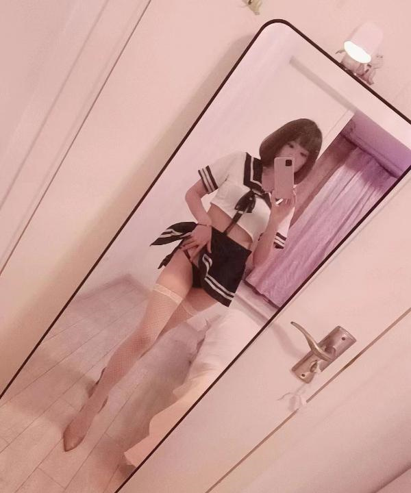 服务身材不错的小月亮