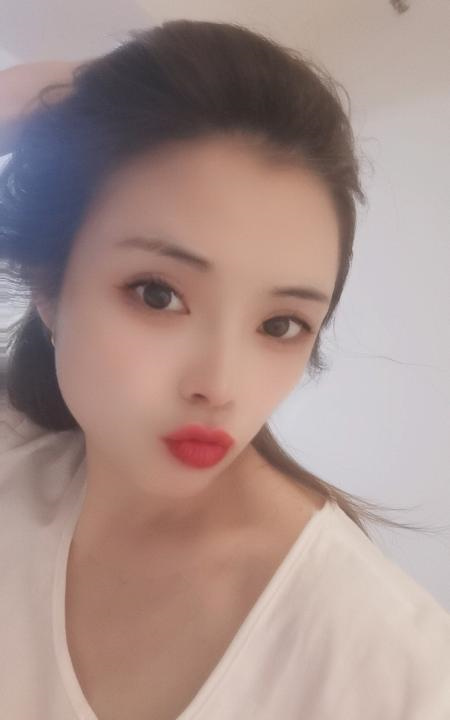 东站附近小魔女