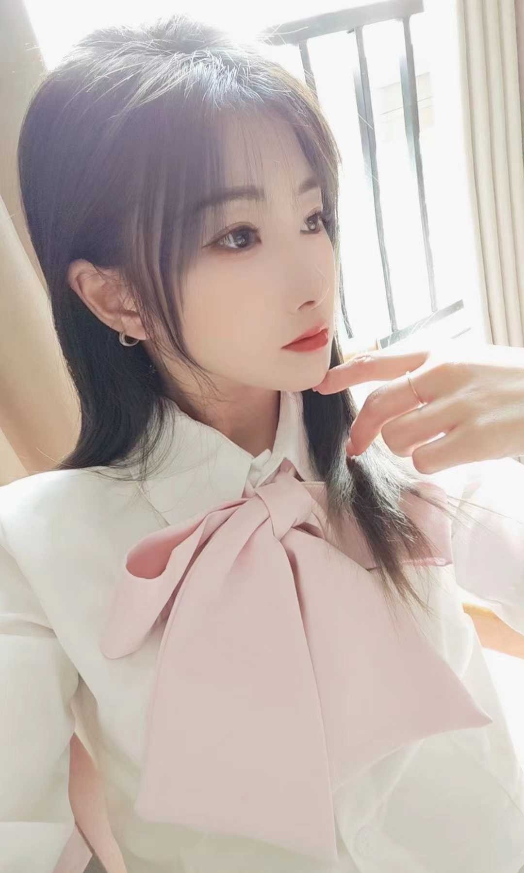 天心巨乳服务妹子