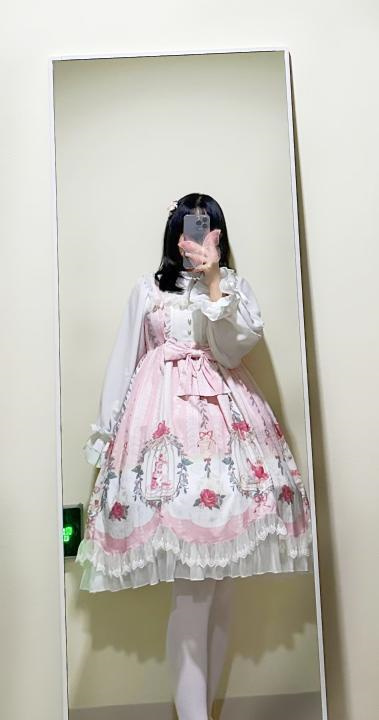 一个肉嘟嘟的女孩子