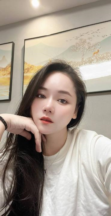 丰满服务丰臀乐乐