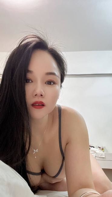 丰满服务丰臀乐乐