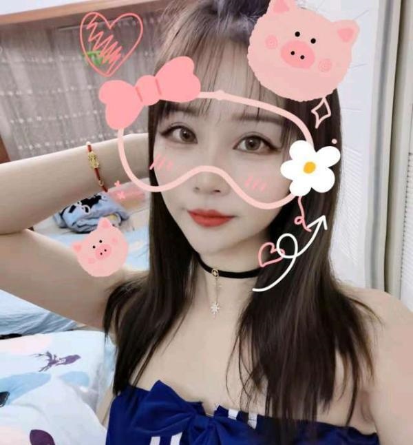 秦淮小巧姑娘