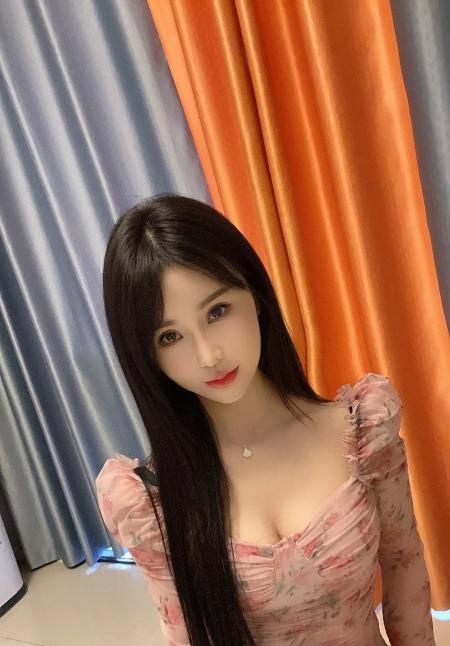青浦大胸00后雪儿