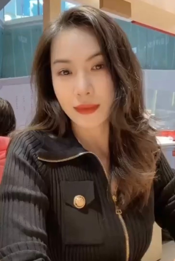 罗湖气质丰满少妇