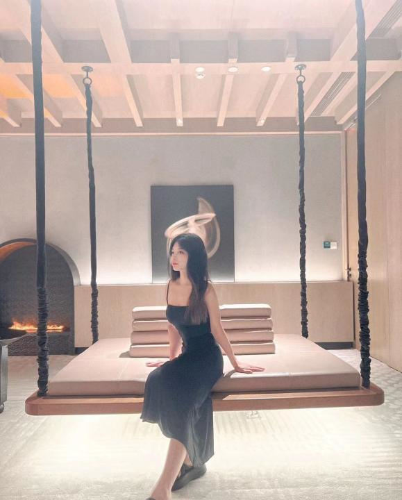 甜美女友妍妍