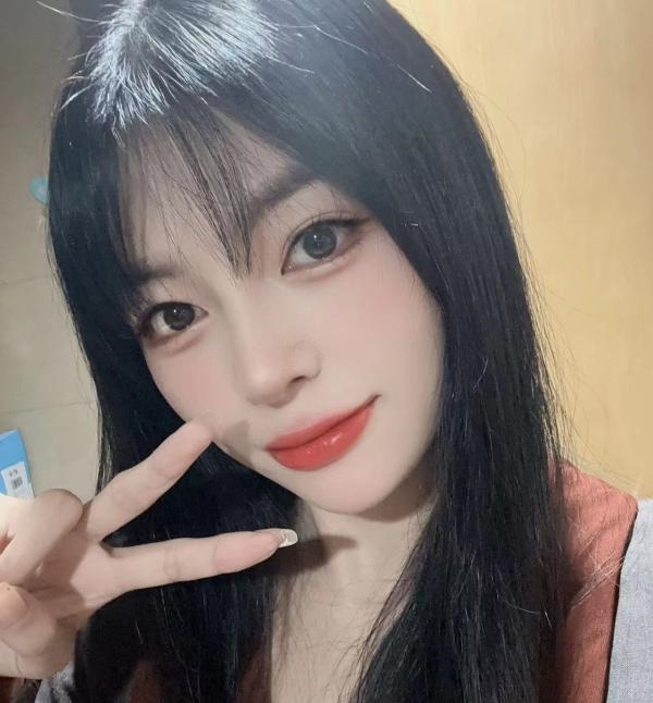 甜美女友妍妍