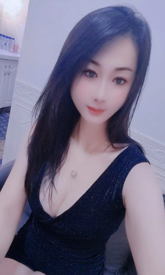 白嫩大波少妇