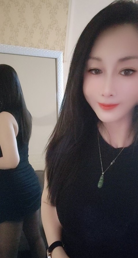 白嫩大波少妇