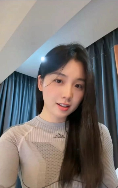 健身女孩语嫣
