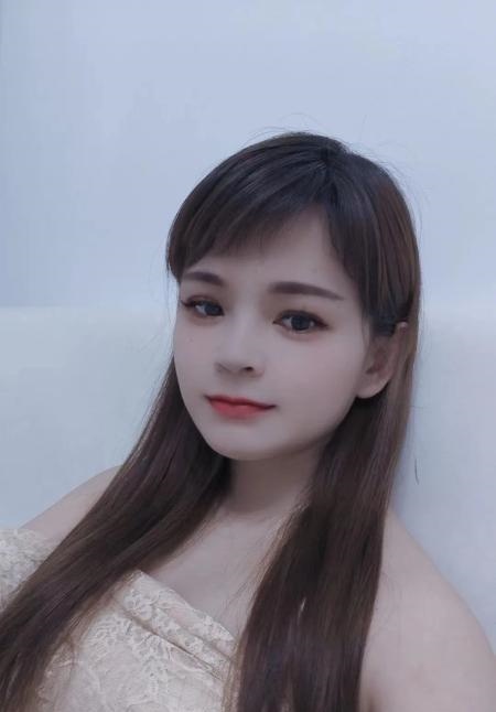 罗湖童颜静静