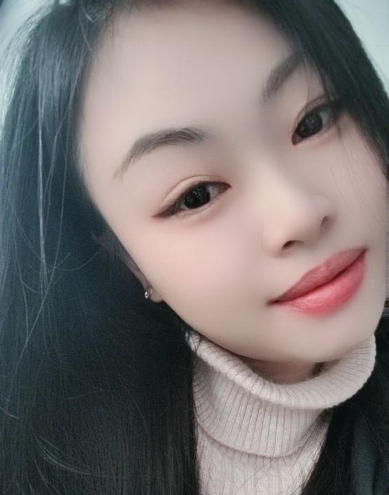 大胸大臀少妇