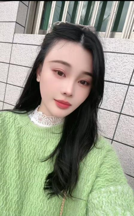 颜值女孩米兰