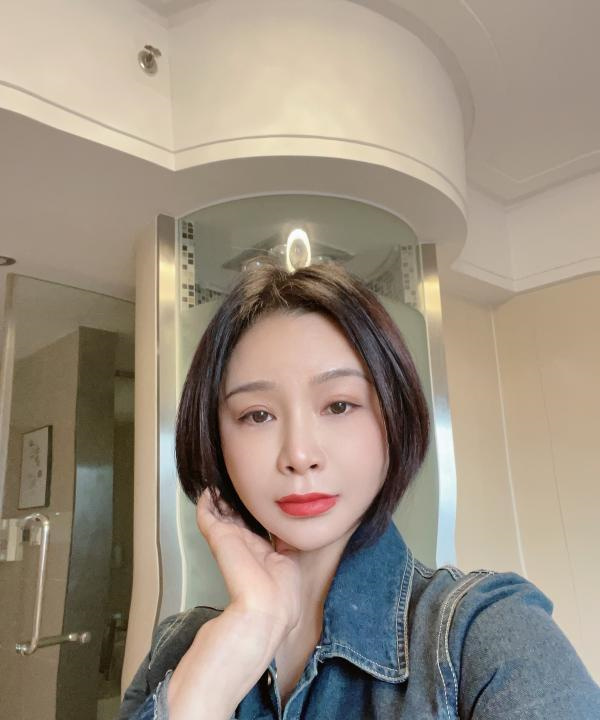露露 自聊自做