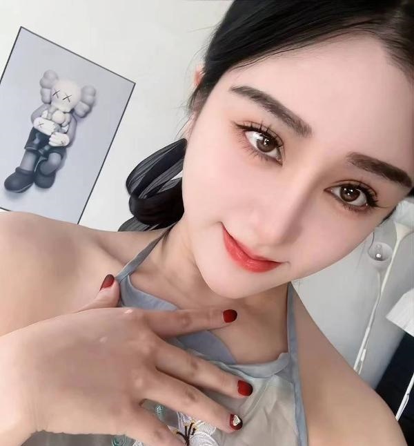 南山易潮喷美女