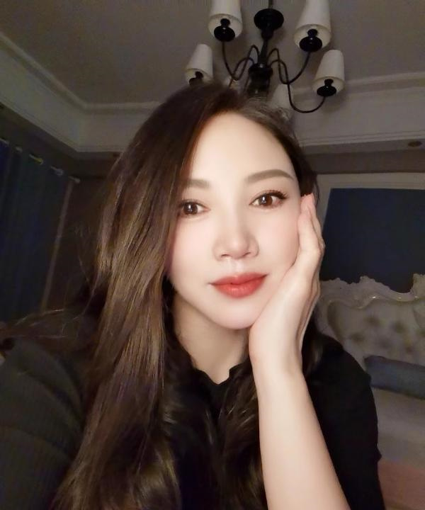 万达小姐姐