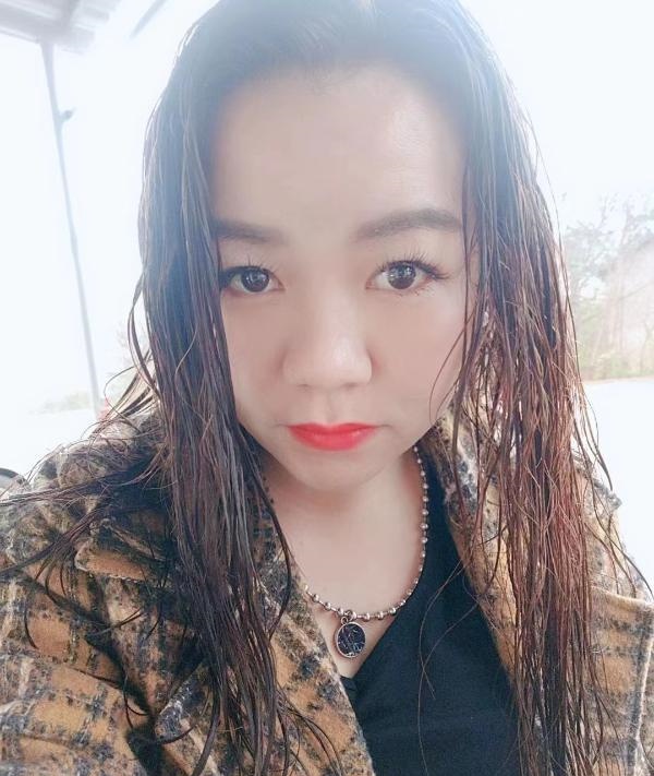 观澜大奶玲玲