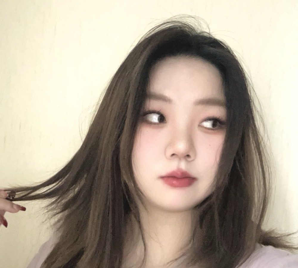 大胸小姐姐