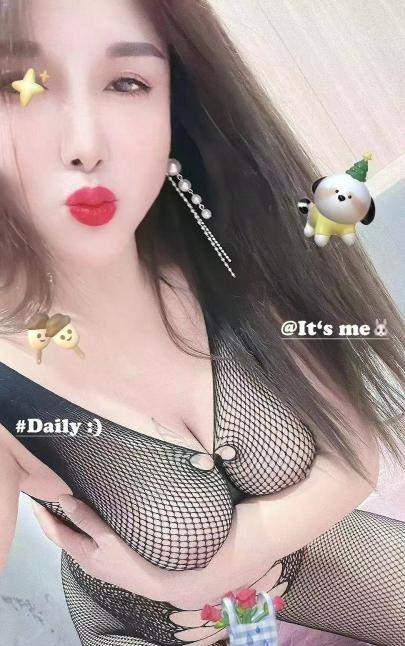 美臀卡戴珊芳芳