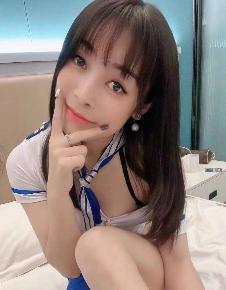 小美妇丽丽御姐