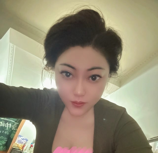 南山巨乳李包子