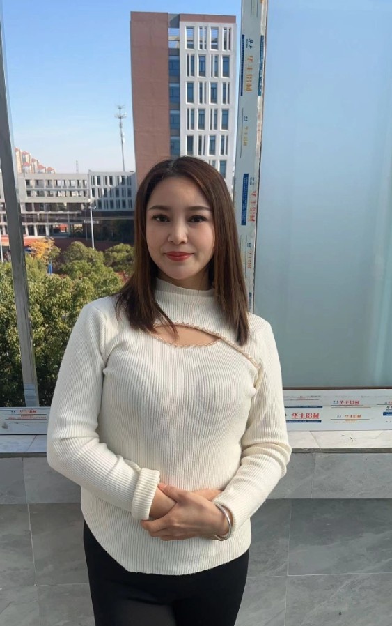 园区美胸优优