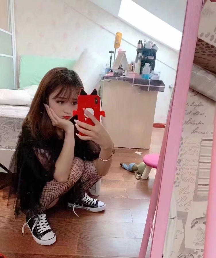 江宁  小姐姐