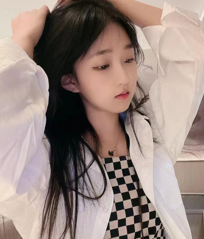 娃娃脸萝莉