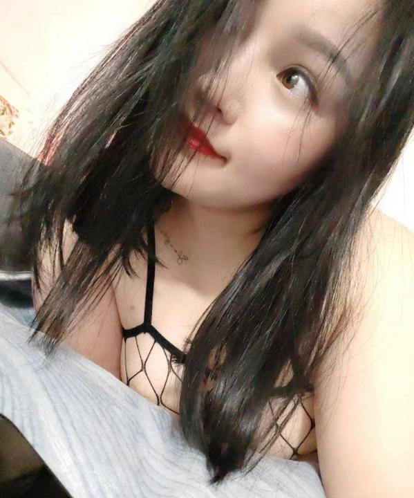 长宁爆乳微坦小姐姐