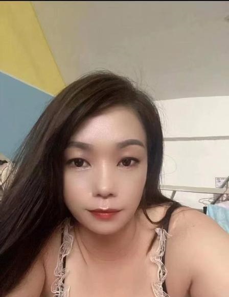 坪山巨乳少妇