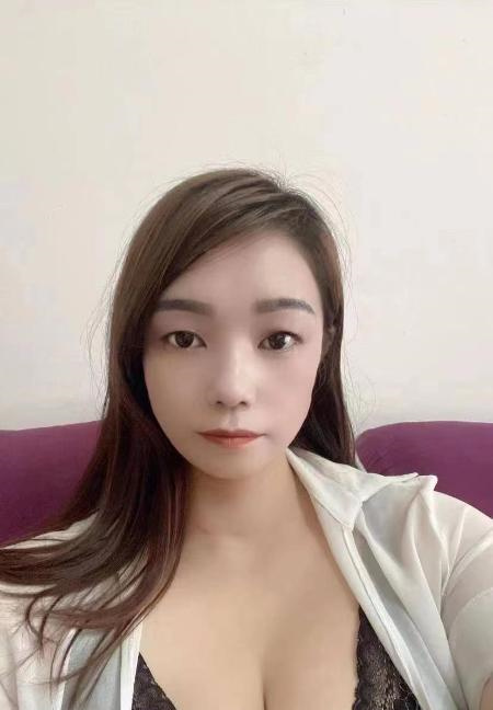 坪山巨乳少妇