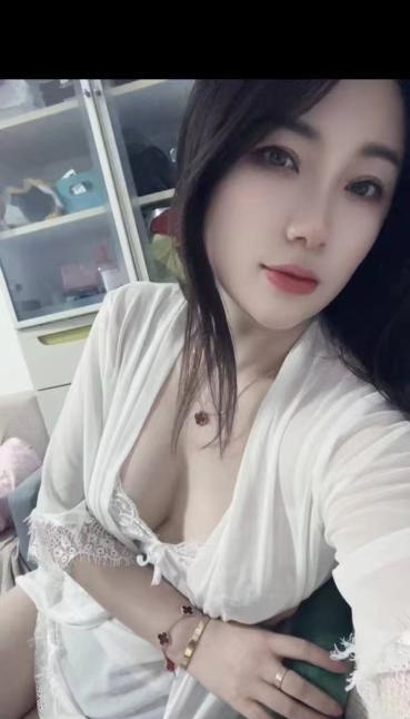 美乳女神可儿