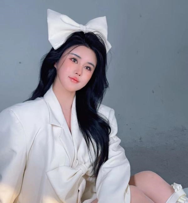 高挑女神月亮