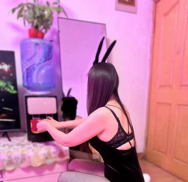 长腿熟女小丽