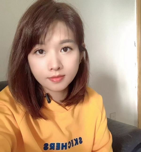 小姐姐佩儿