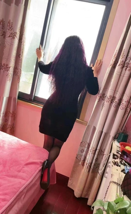 丰满的少妇姐姐