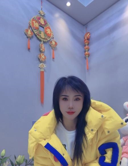 三山街服务系恬恬