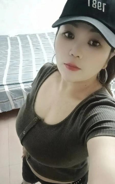巨乳巨臀甜甜