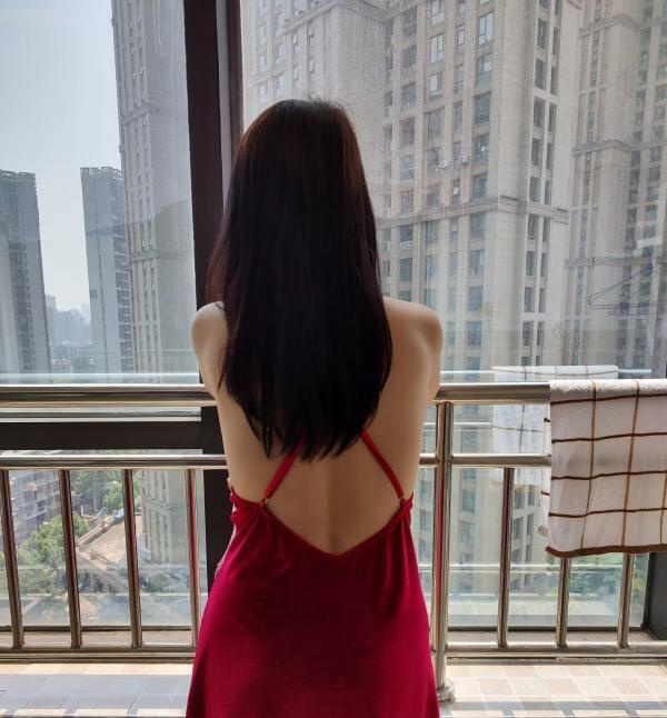 武汉东湖边上妹子