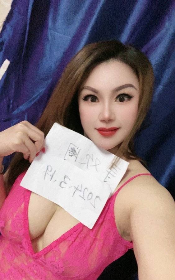 爆乳骚狐狸