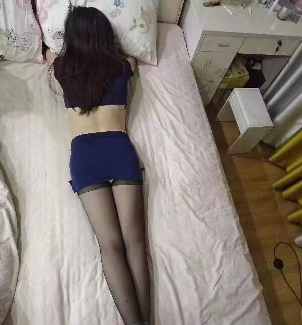 瑶海水床少妇