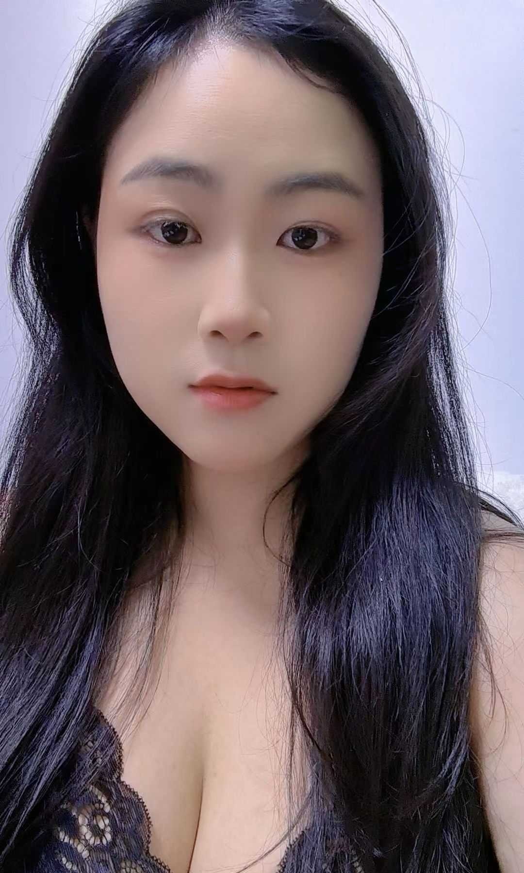 闵行丰满御姐贝贝
