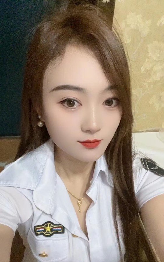 潮王人家美艳少妇