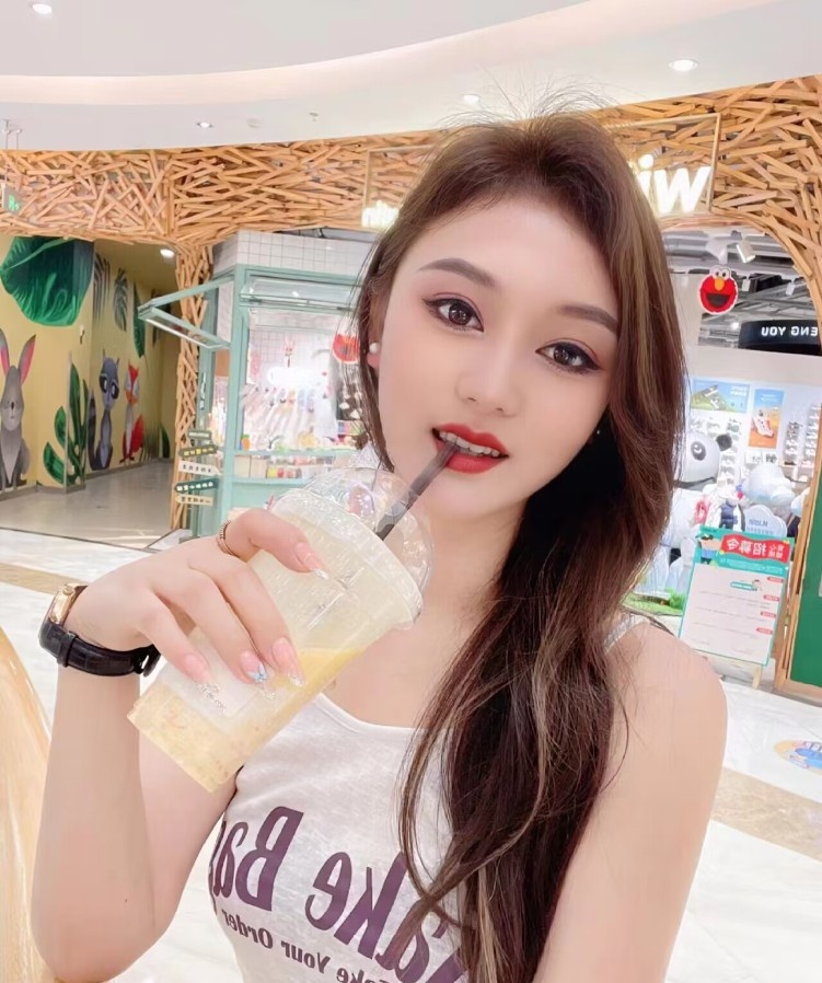潮王人家美艳少妇