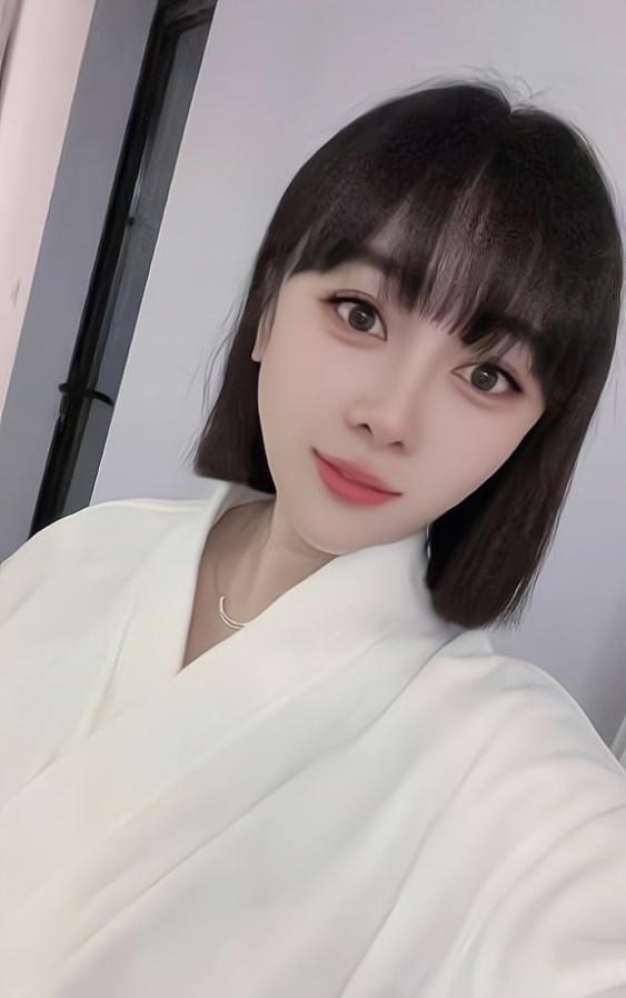 风骚大奶艾琳