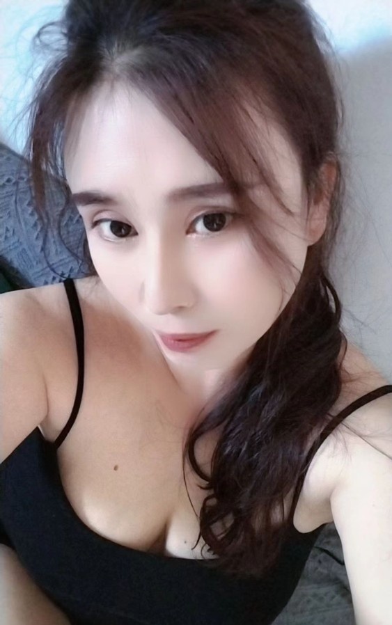 莉莉