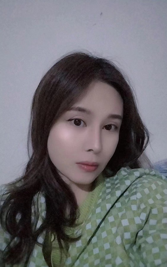 莉莉