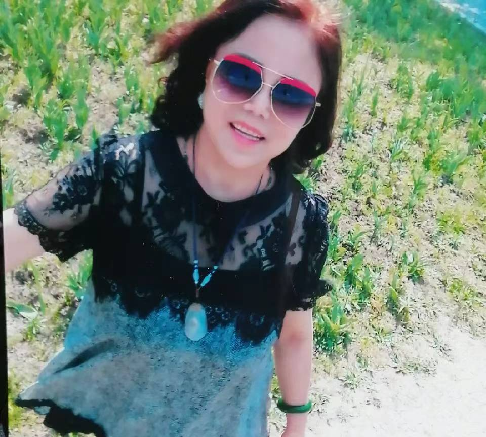 性感大奶肥臀熟妇骚女